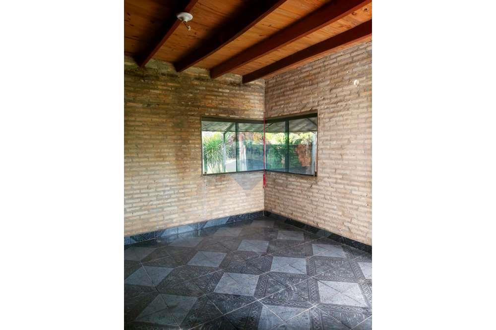 Casa — 2 dorm. — Ypacaraí — 3/5