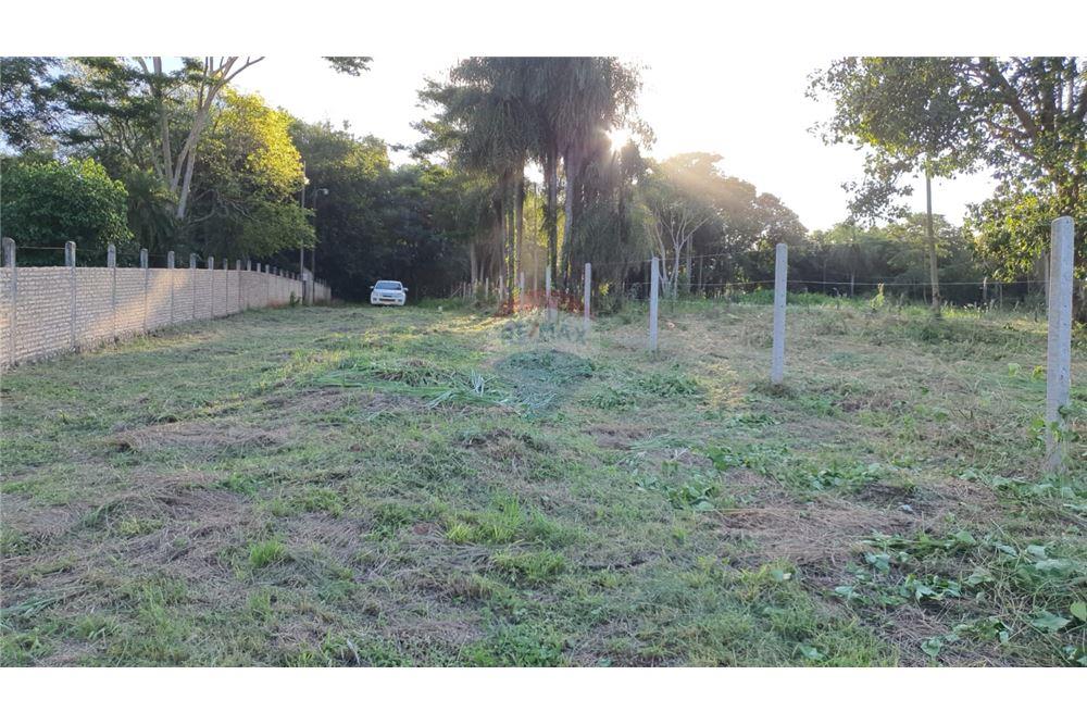 Terreno — Presidente Franco — 2/5
