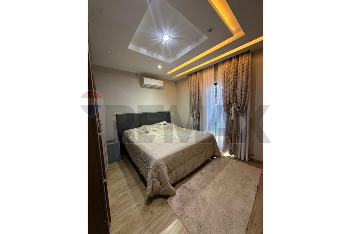 Casa — 2 dorm. — Hernandarias — 3/5
