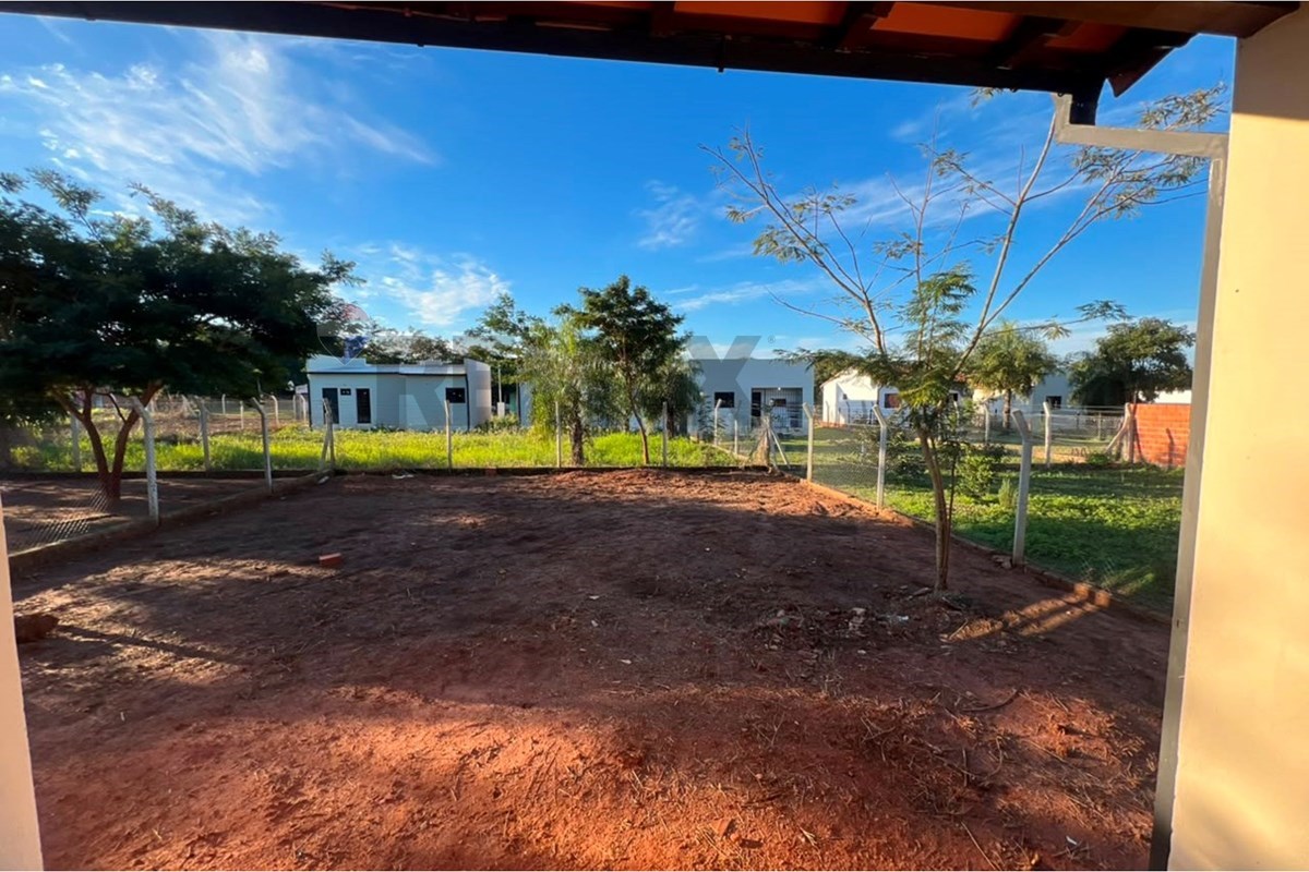 Casa — 2 dorm. — Julián Augusto Saldivar — 3/5