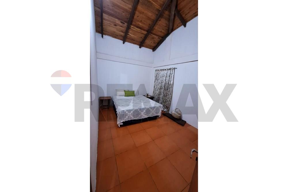 Casa — 3 dorm. — San Juan Del Paraná — 4/5