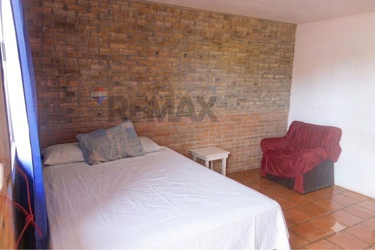 Terreno — 1 dorm. — Guazú Virá — 2/3