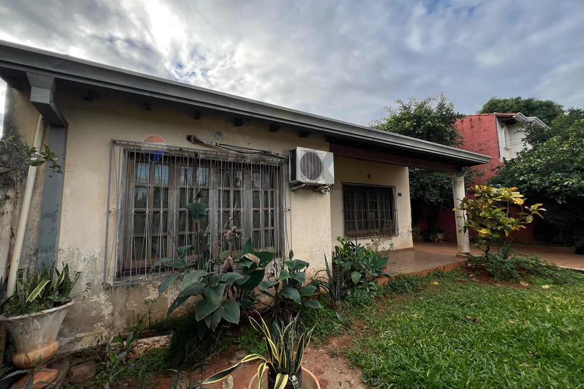 Casa — 2 dorm. — Tres Bocas — 4/5