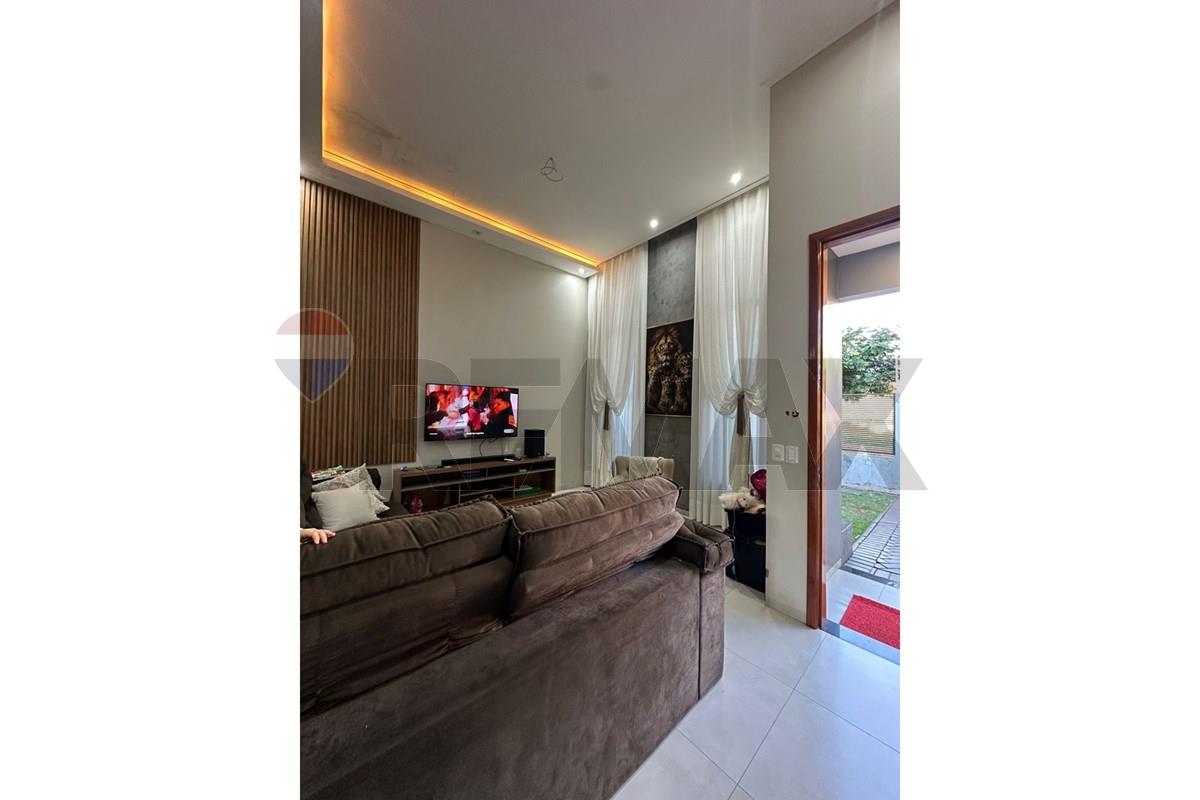 Casa — 2 dorm. — Hernandarias — 2/5
