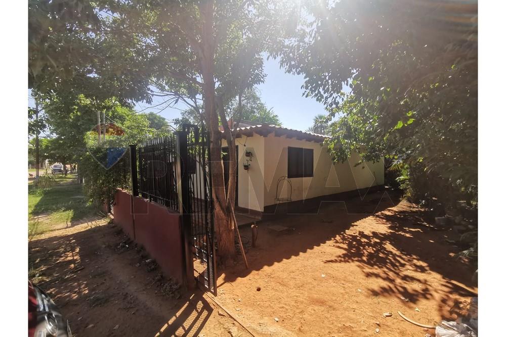 En venta una linda casa familiar, ubicada en una zona tranquila de Villa Jardin Limpio. — foto 3