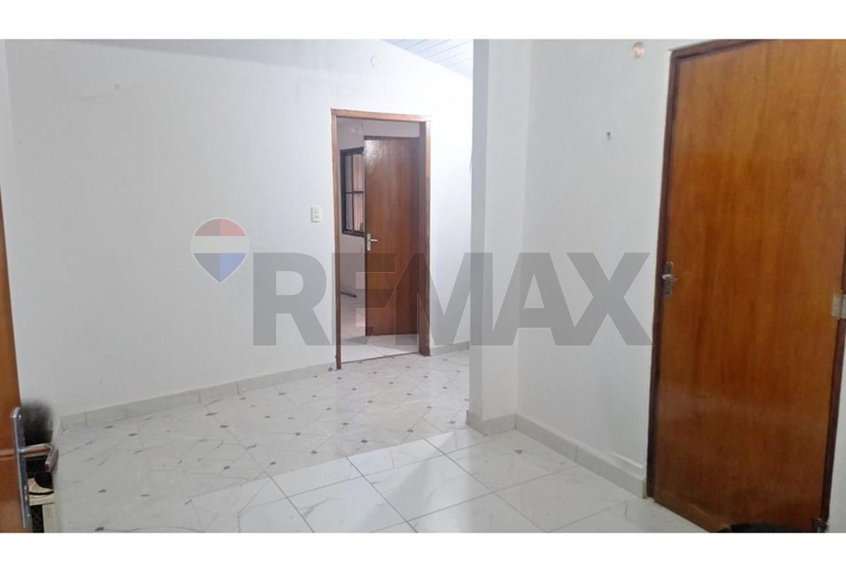 Casa — 2 dorm. — Fernando De La Mora — 3/5