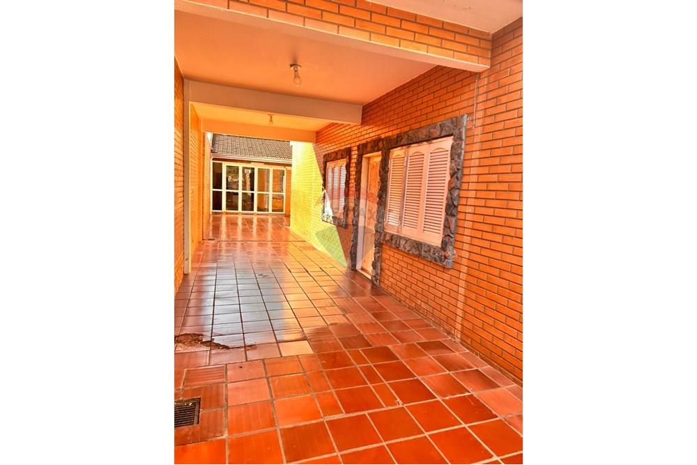 Casa — 1 dorm. — Encarnación — 4/4