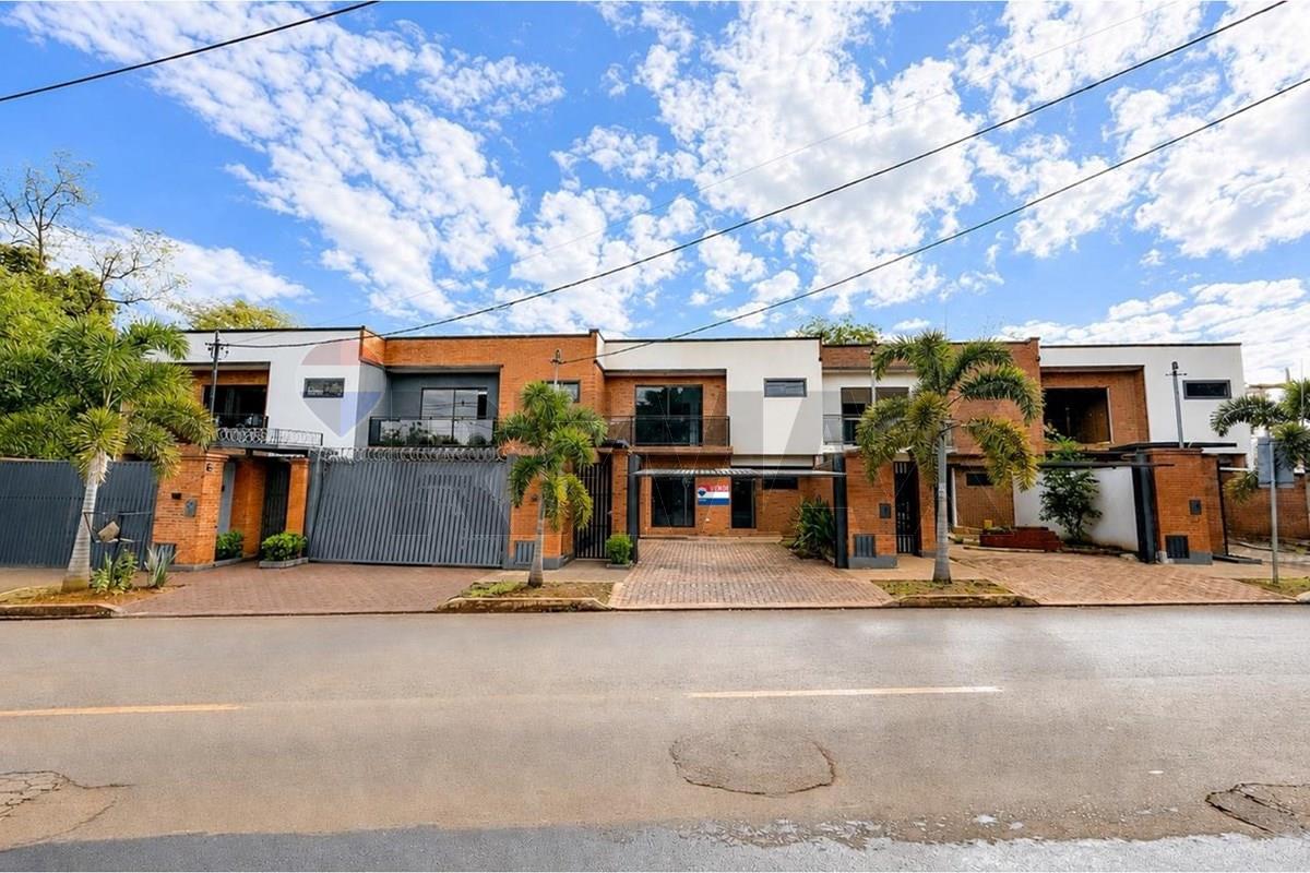 Duplex — 3 dorm. — Cambyretá — 2/5