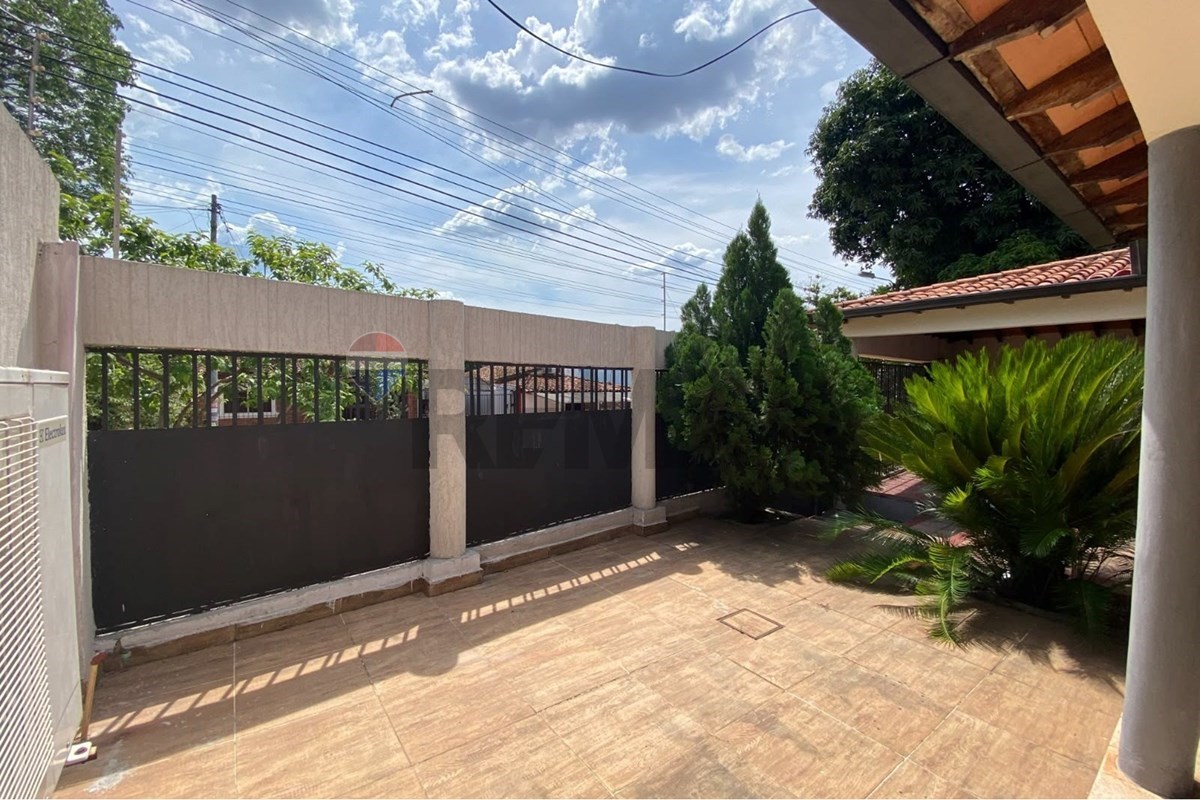 Casa familiar en Lambaré, foto 5
