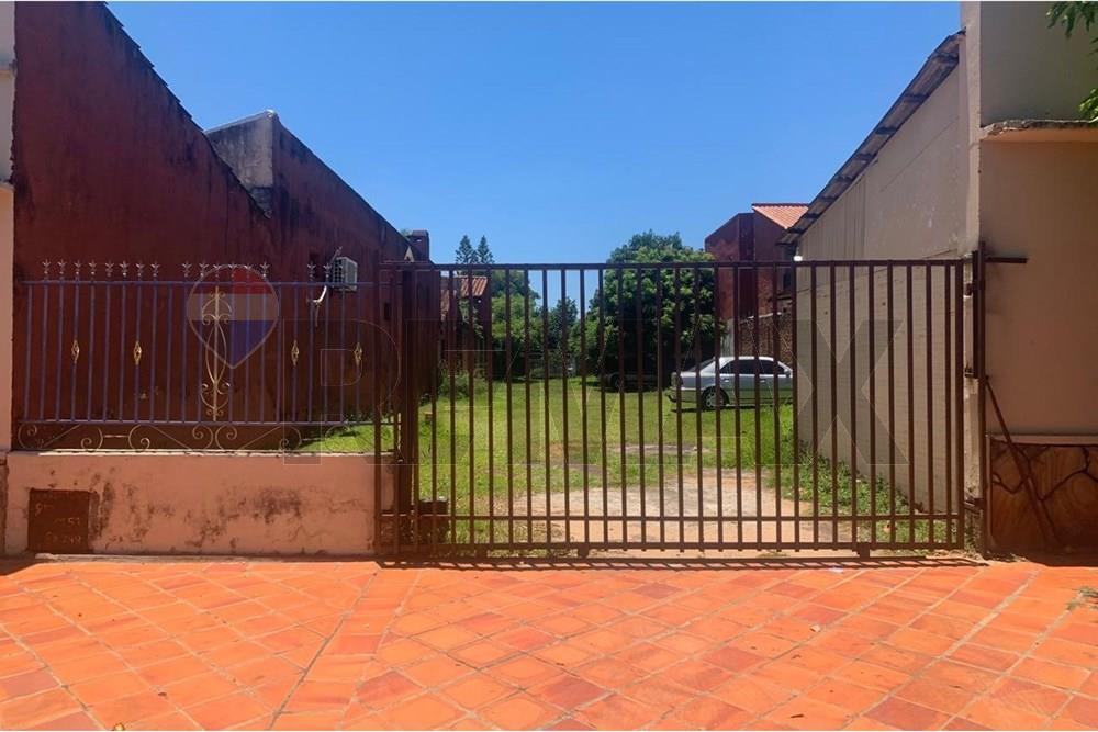 Terreno — Luque — 1/4
