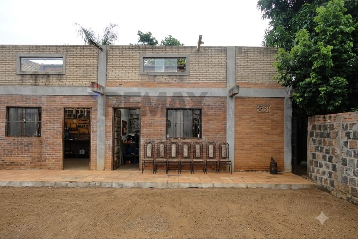 Terreno — 1 dorm. — Guazú Virá — 1/3