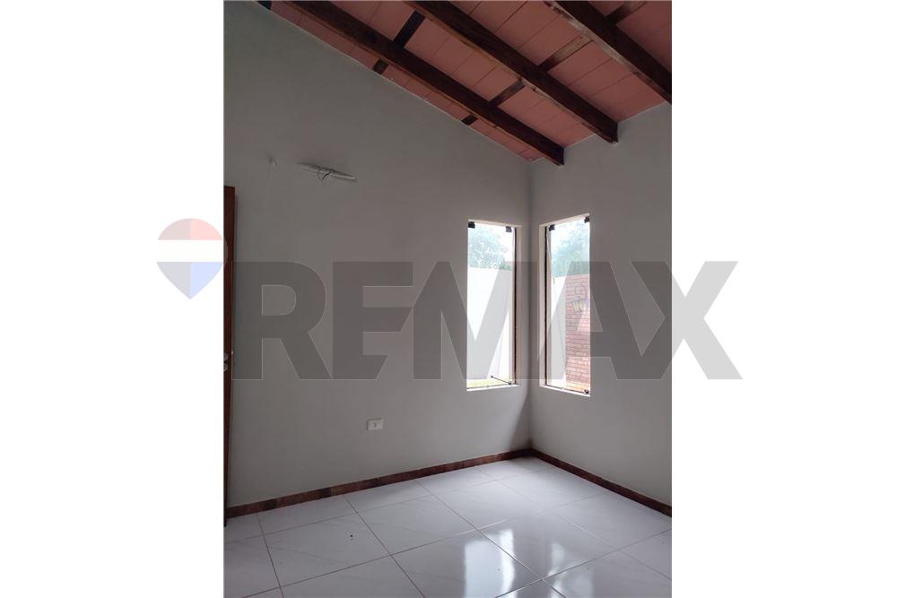 Casa — 2 dorm. — Juan de Salazar — 4/5