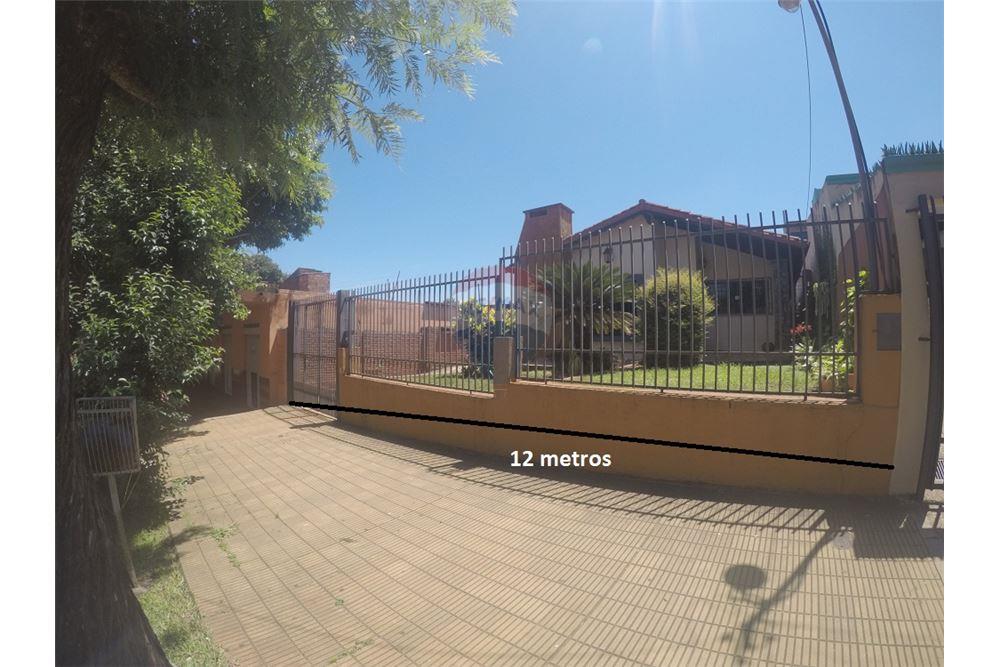 Casa — 4 dorm. — Encarnación — 2/5
