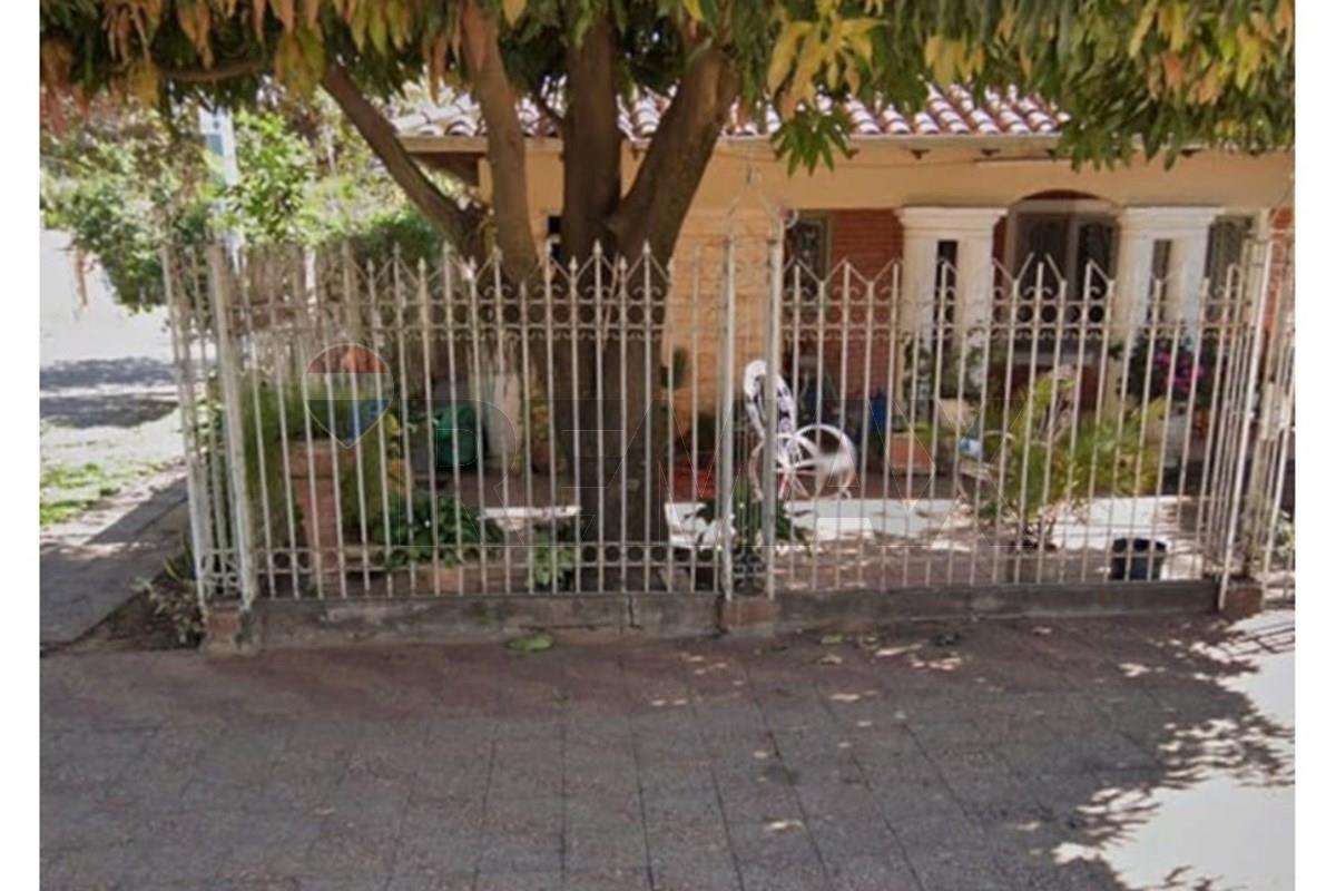 Casa — 4 dorm. — Orilla del Campo Grande — 3/5