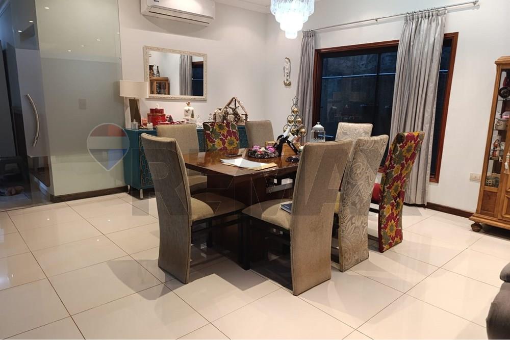 Casa — 5 dorm. — Cambyretá — 4/5