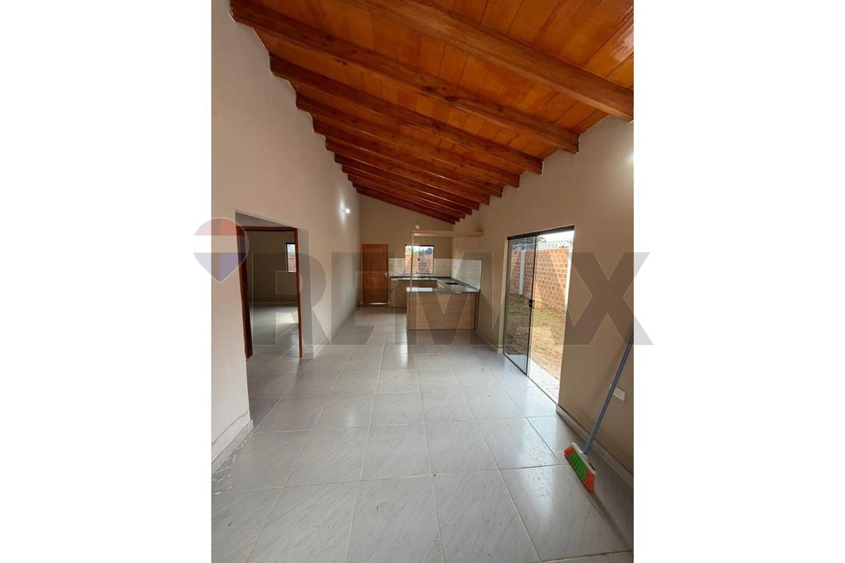 Casa — 2 dorm. — Capiata — 5/5