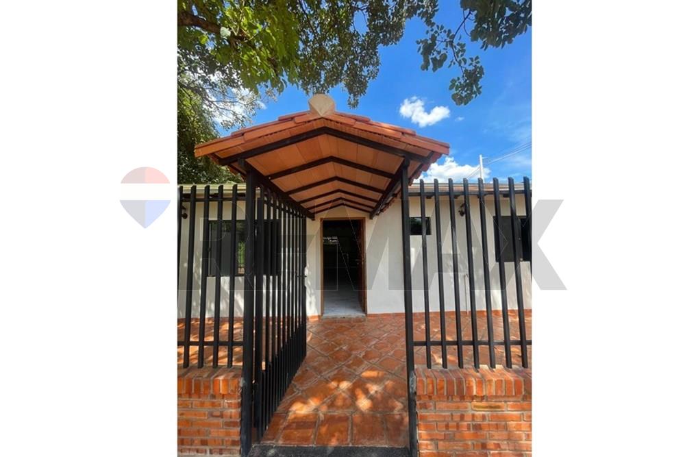 Casa — 2 dorm. — Capiata — 2/5