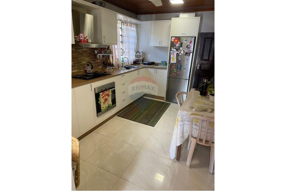 Casa — 2 dorm. — Encarnación — 3/5