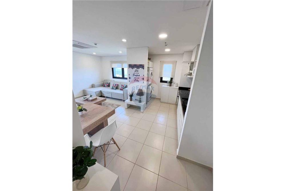 Departamento — 1 dorm. — Encarnación — 5/5