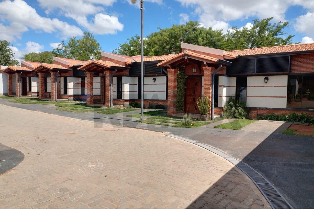Casa — 2 dorm. — Juan de Salazar — 1/5