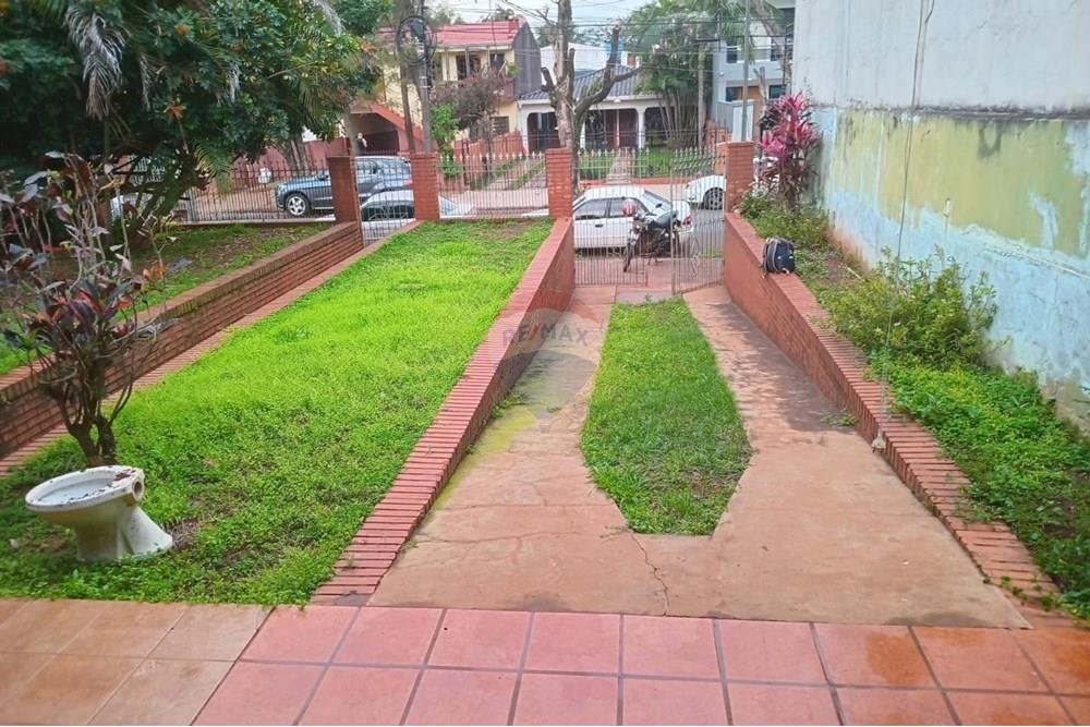 Casa — 4 dorm. — Encarnación — 3/4