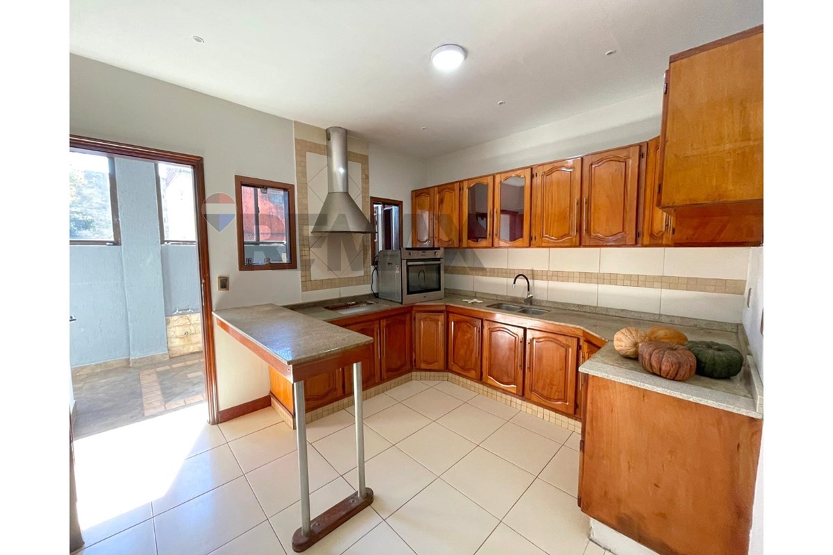 Departamento — 5 dorm. — Centro — 4/5
