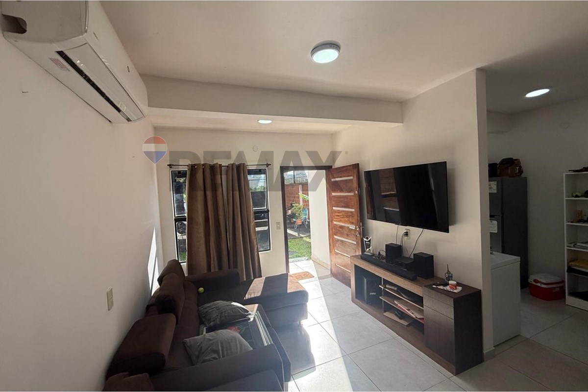 Casa — 2 dorm. — Cambyretá — 3/5