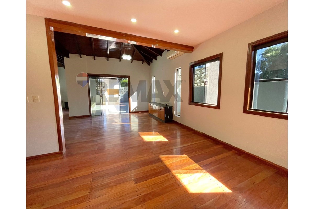 Departamento — 5 dorm. — Centro — 3/5