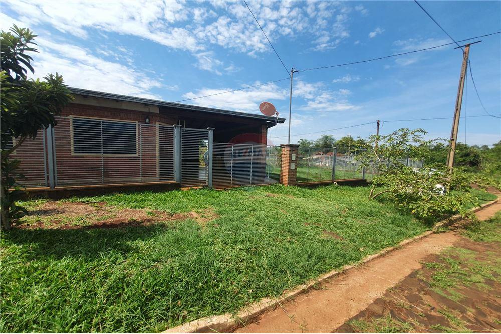 Casa — 3 dorm. — Encarnación — 1/5