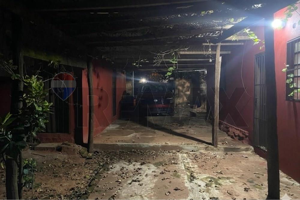 Casa — 3 dorm. — 8 de diciembre — 2/5