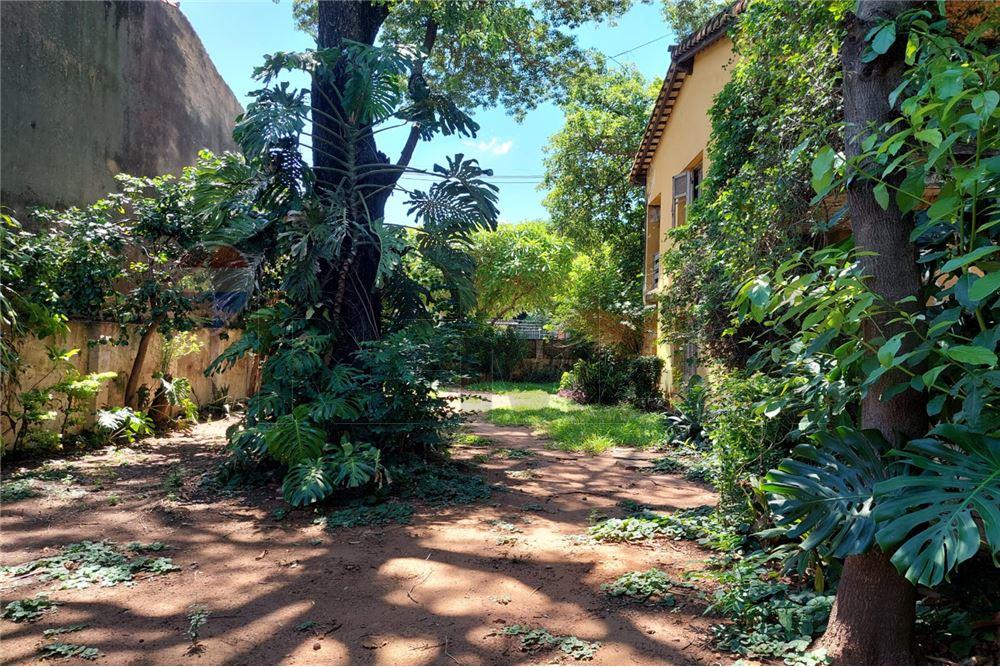 CASA A REFACCIONAR SOBRE AVDA FELIX BOGADO - ASUNCIÓN — foto 2