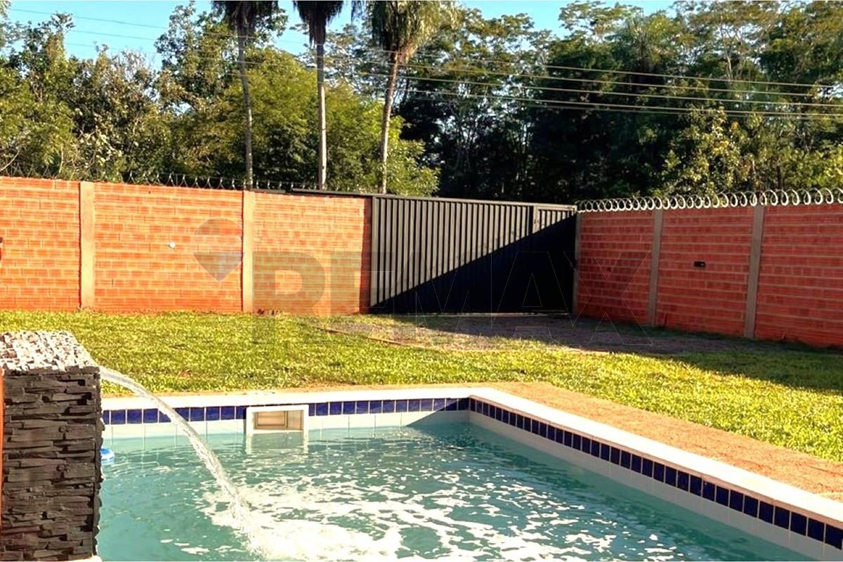 Casa — 1 dorm. — Itauguá — 2/5