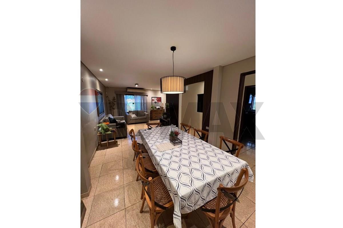 Casa — 4 dorm. — Loma Merlo — 4/5