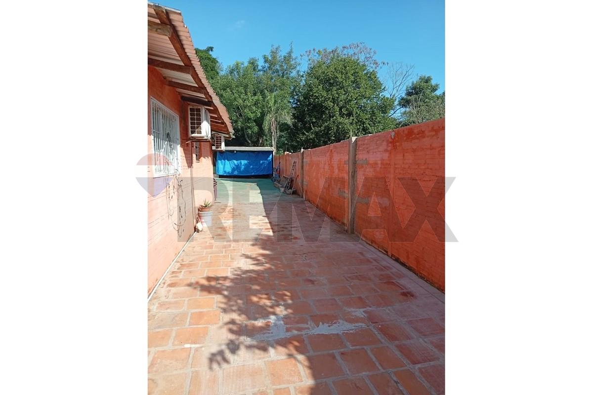 Casa — 2 dorm. — San Miguel — 2/5