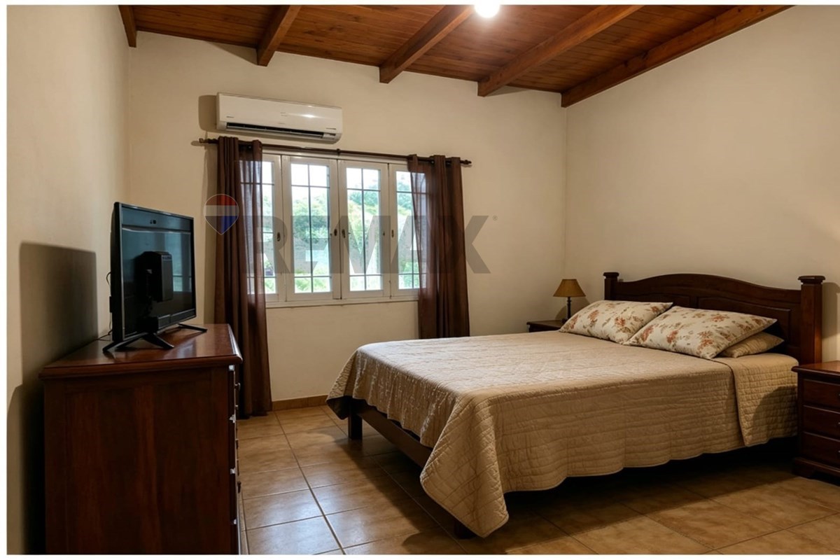 Casa — 1 dorm. — Rincón — 3/5