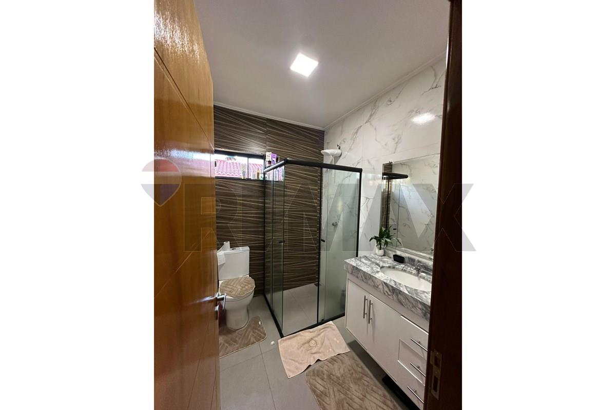 Casa — 2 dorm. — Hernandarias — 4/5