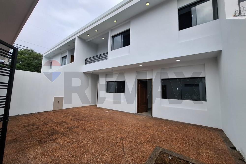 Duplex — 3 dorm. — Las Mercedes — 4/5