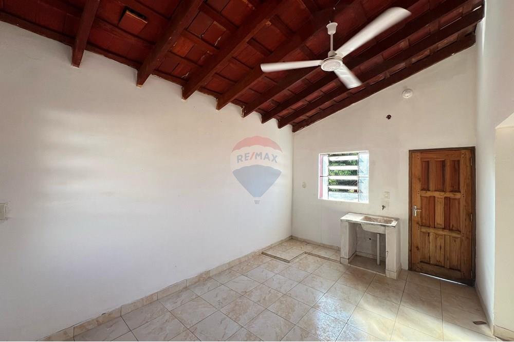 Casa — 1 dorm. — San Juan Del Paraná — 3/5