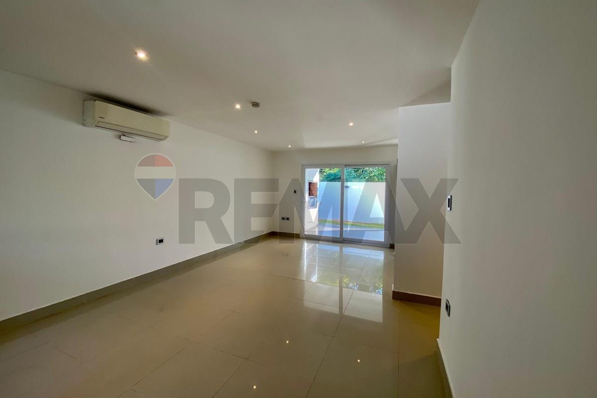 Casa — 2 dorm. — Cuarto Barrio — 2/5