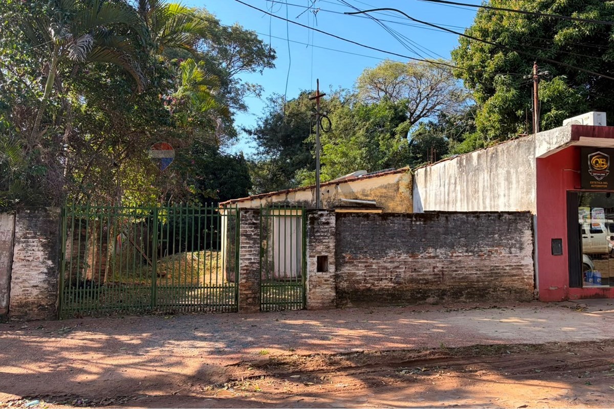 Terreno — Fernando De La Mora — 2/5