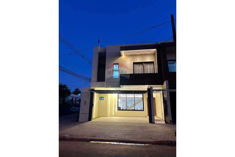 Duplex — 3 dorm. — Encarnación — 1/5