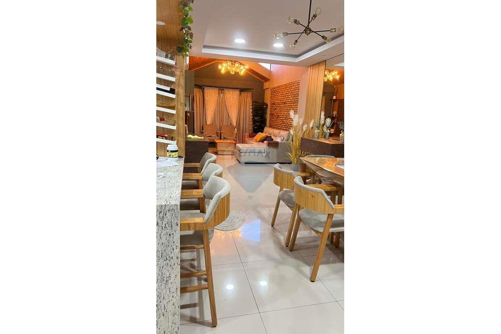 Casa — 2 dorm. — Encarnación — 1/5