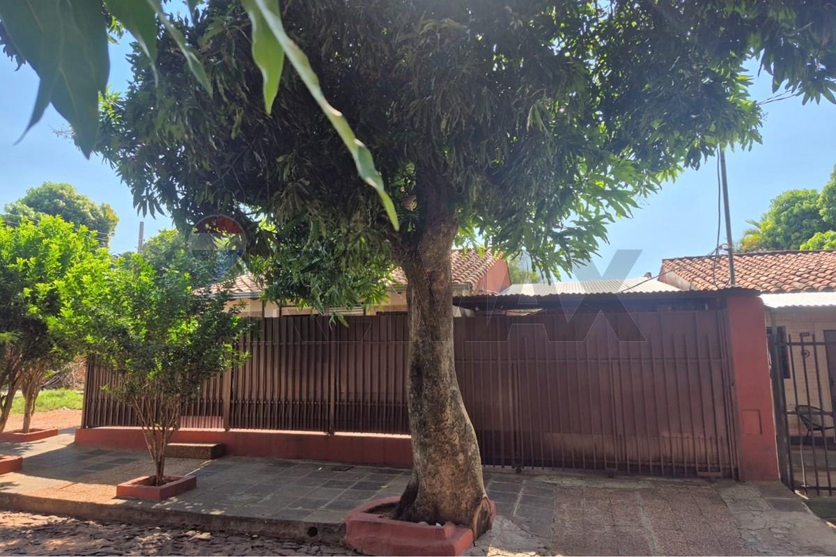 Casa — 3 dorm. — Caaguazu — 1/5