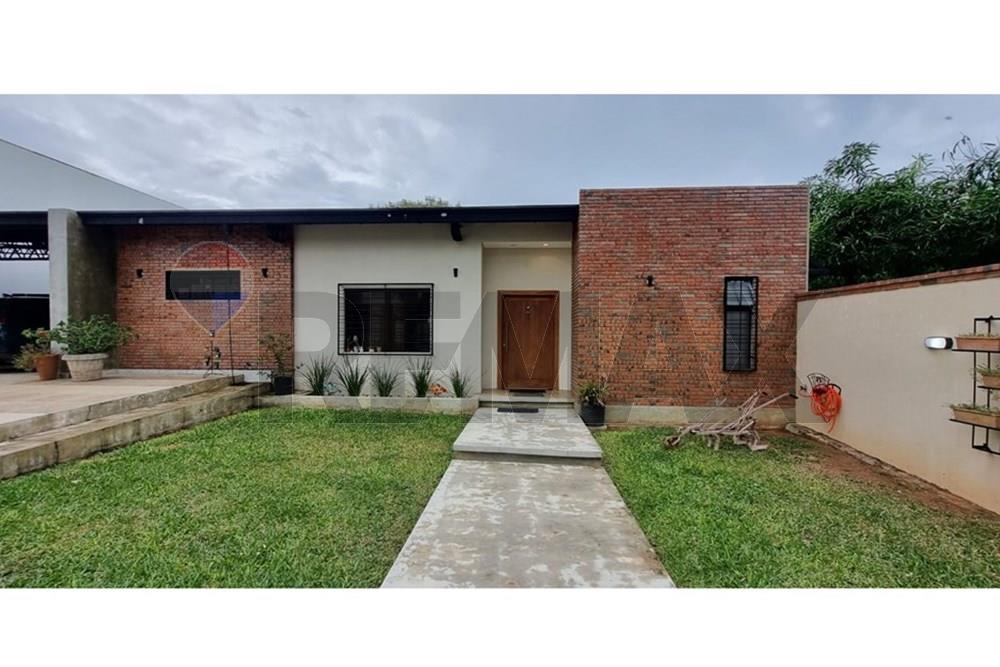 Casa — 4 dorm. — Mbachio II — 3/5