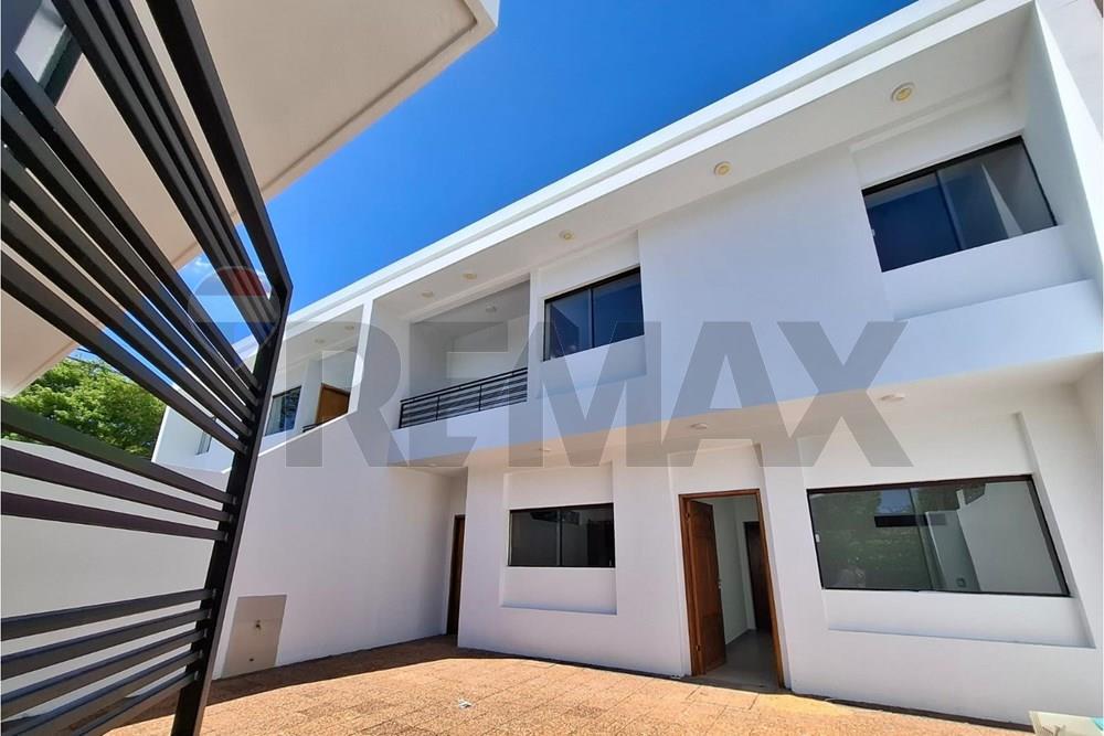 Duplex — 3 dorm. — Las Mercedes — 3/5