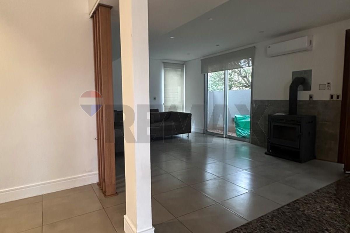 Casa — 3 dorm. — Mbói Ka'e — 5/5