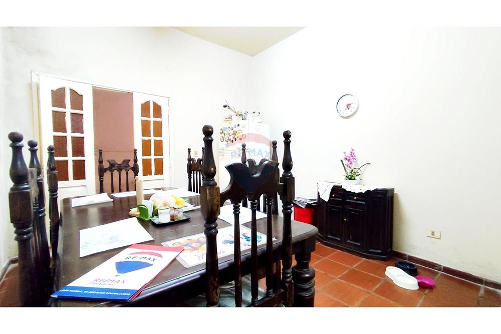 Casa — 4 dorm. — Fernando De La Mora — 4/5