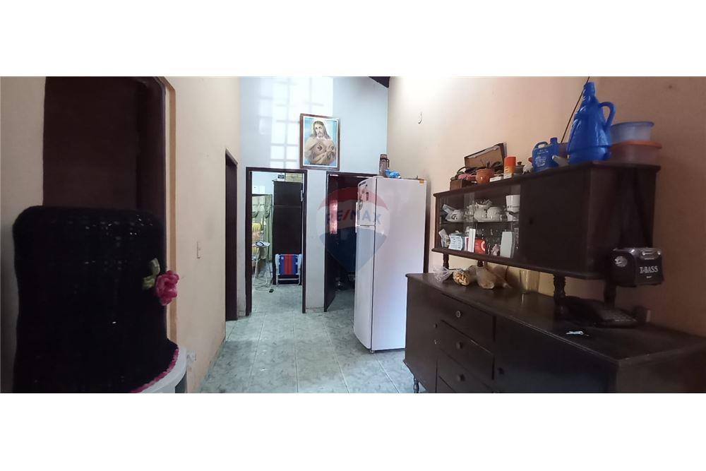 Casa — 3 dorm. — Encarnación — 3/5