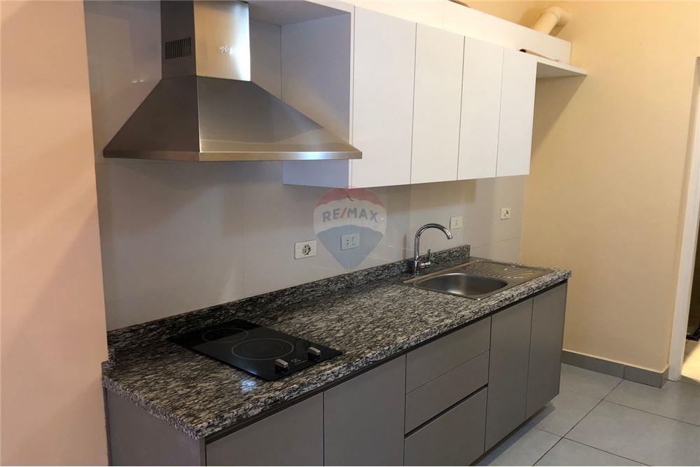 Departamento — 1 dorm. — San Lorenzo — 3/5