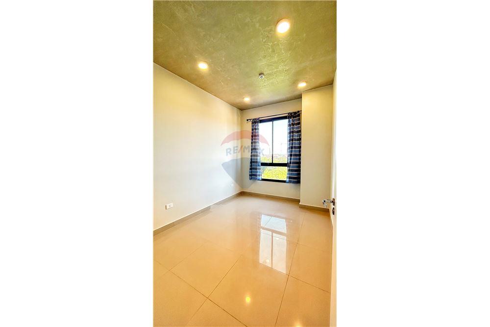 Departamento — 1 dorm. — Luque — 2/5